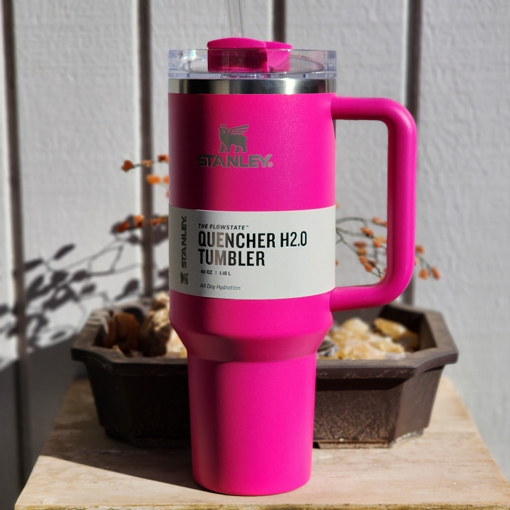 Stanley 40 oz Thirst quencher H2.0 Camelia color